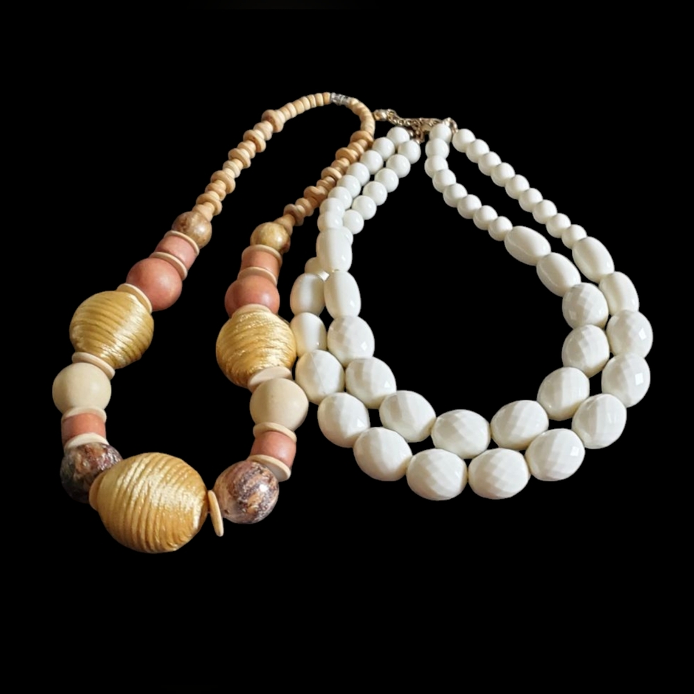 Vtg. 2pcs Bubbles Necklaces